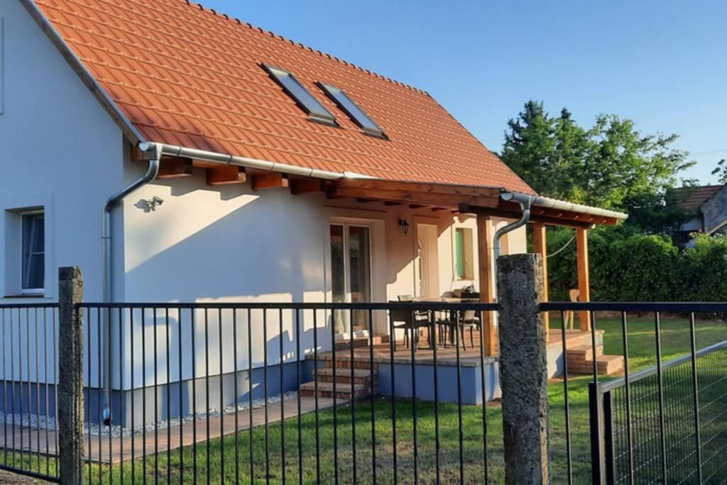 Andrea Nyaralohaz Villa Kovagoors Exterior photo